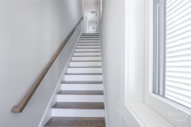 Foto del edificio - 1720 Barnard St