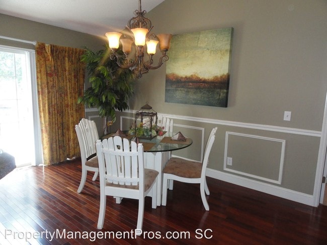 Building Photo - 3 br, 2 bath House - 109 Knightsbridge Rd.
