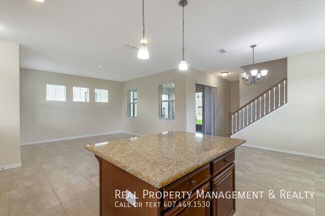 Building Photo - 3 BR / 2.5 BA Home In Tapestry