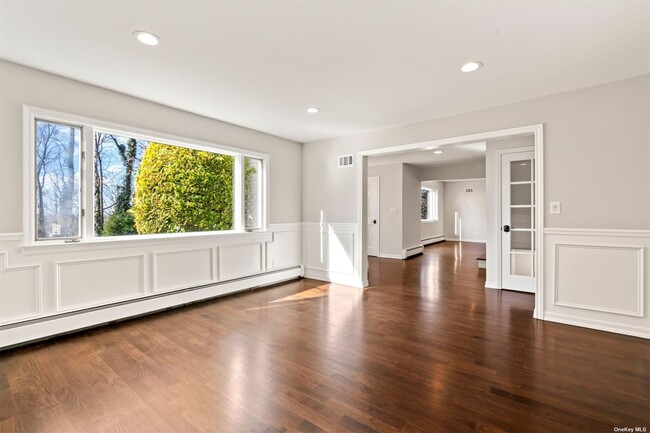 Building Photo - 150 Peach Dr