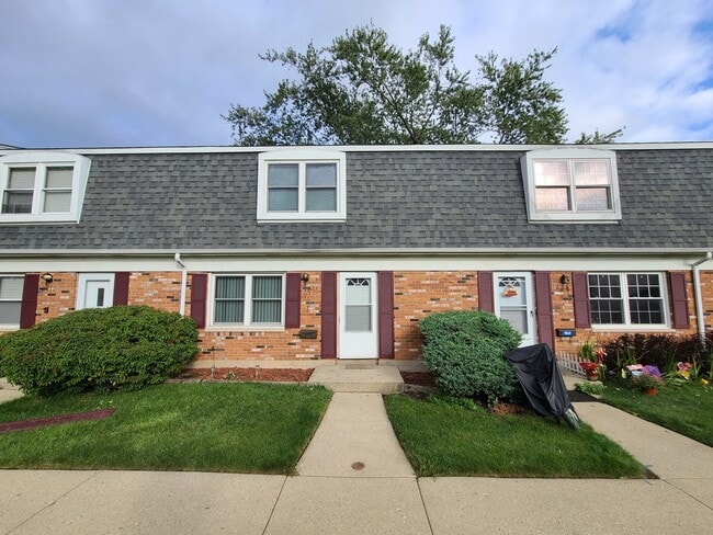 Building Photo - 1621 McKool Ave