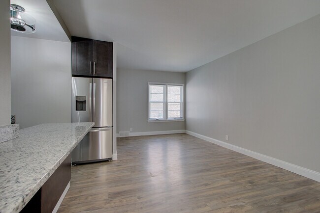 Foto del edificio - 1847 N Prospect Ave