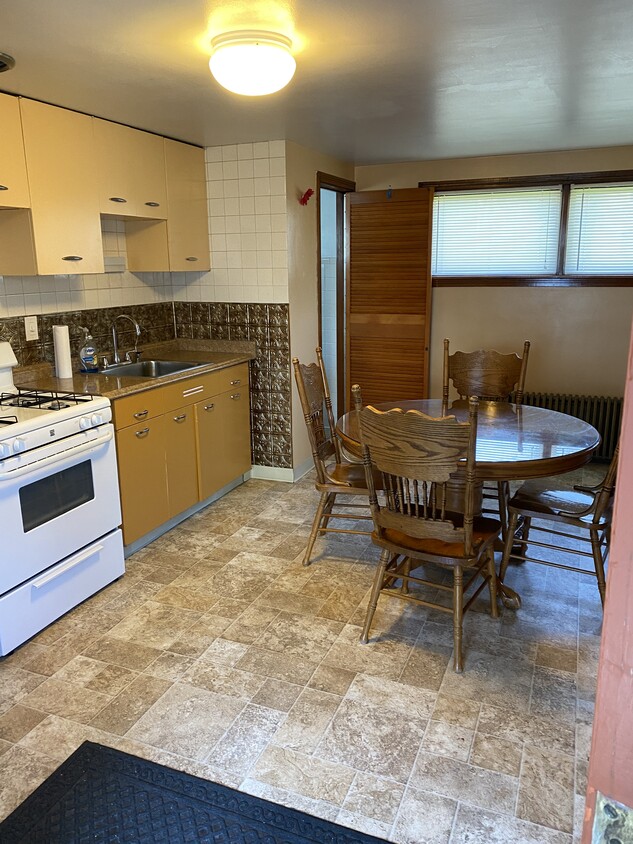 Foto principal - 109 Plymouth Ave