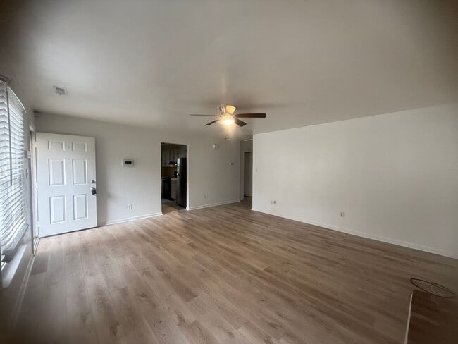 Foto del edificio - ASHLEY WOODS