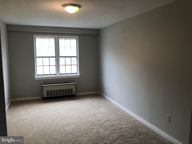 Foto del edificio - 24 Auburn Ct