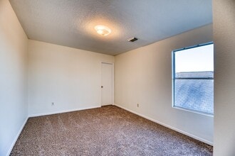 Building Photo - 7210 Fox Hall Ln