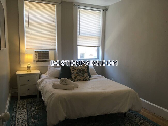Foto del edificio - 159-161 Endicott St