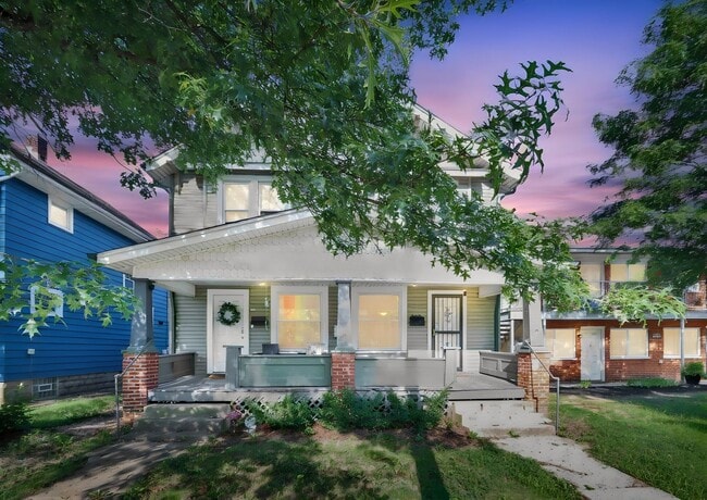 Building Photo - 2475 Indianola Ave