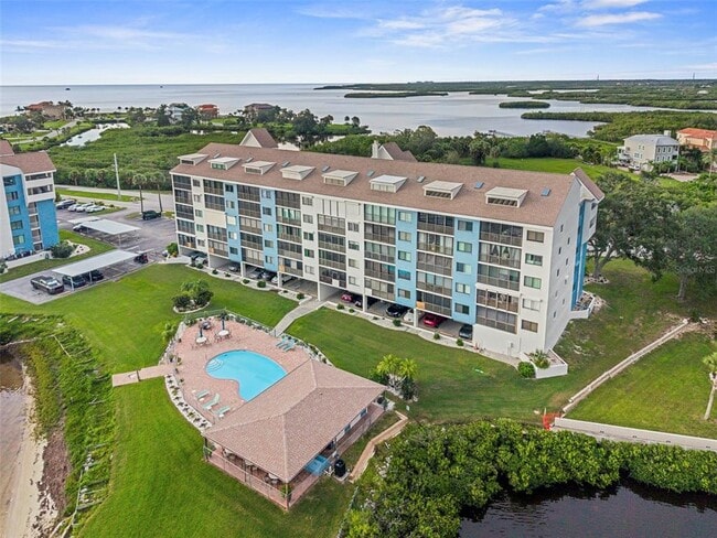 Foto del edificio - 4650 Bay Blvd
