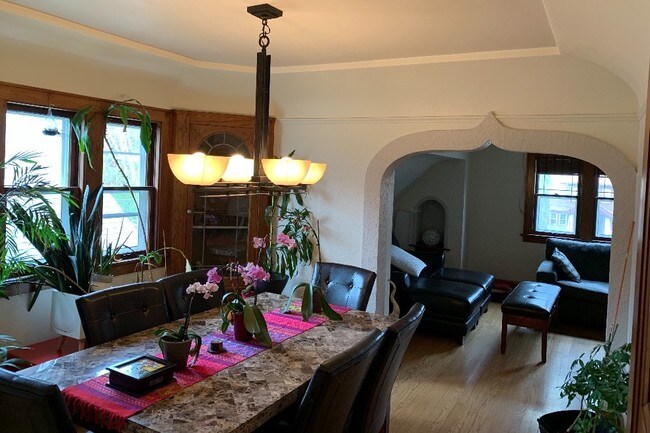Dinning Room - 4466 N Cramer St