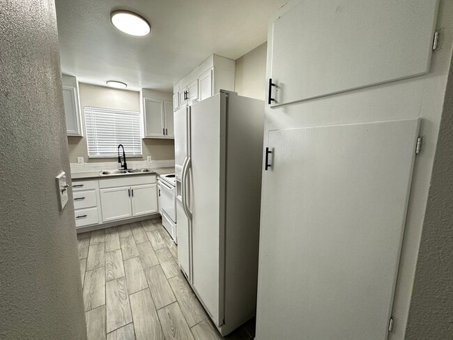 Building Photo - Cute 3-Bedroom Home with Move-in Special of $1775 off your third month rent.