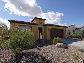 Building Photo - 36094 Stoneware Dr