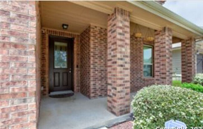 Foto del edificio - Beautiful 4 bed 2.5 bath located in Cibolo...