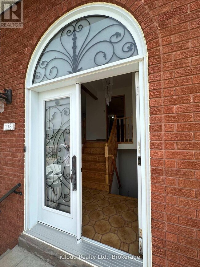 Building Photo - 118 Antigua Rd