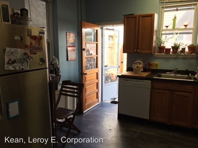 Foto del edificio - 4 br, 1.5 bath House - 833 Morris Street