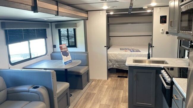 Foto del edificio - 13691 E Hwy 25