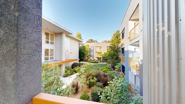 Interior Photo - CitySouth
