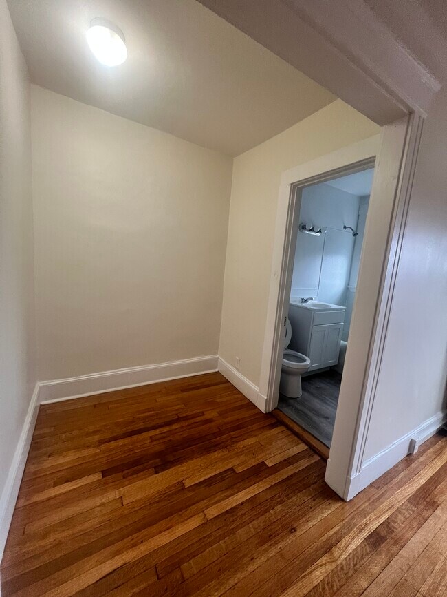 Foto del edificio - 100 Washington St