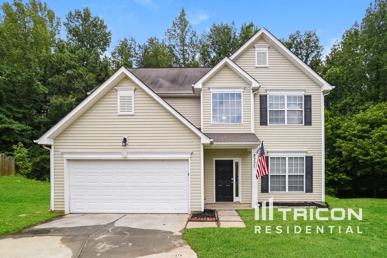 Foto principal - 8257 Weeping Fig Lane Charlotte NC
