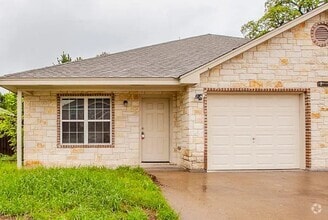 Building Photo - 807 Carla Kay Dr