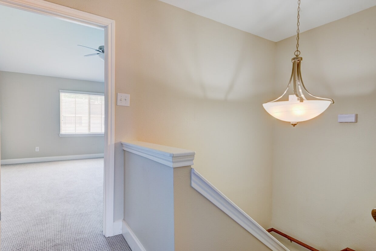 Foto del edificio - 5869 Valley Forge Dr