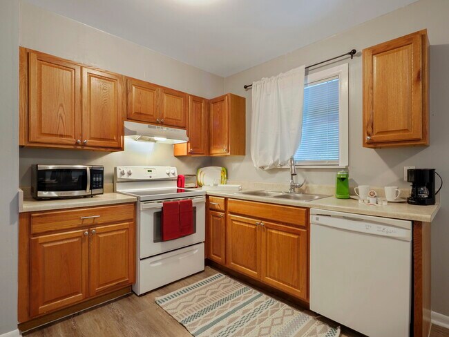 Foto del edificio - 221 Scott Ave