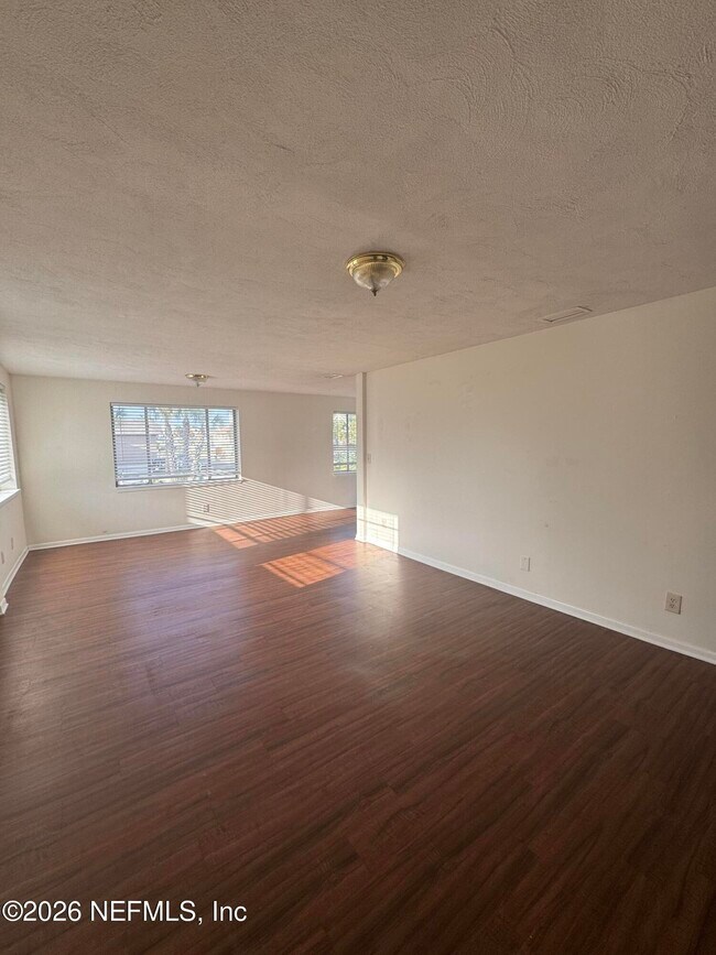 Foto del edificio - 210 13th Ave N