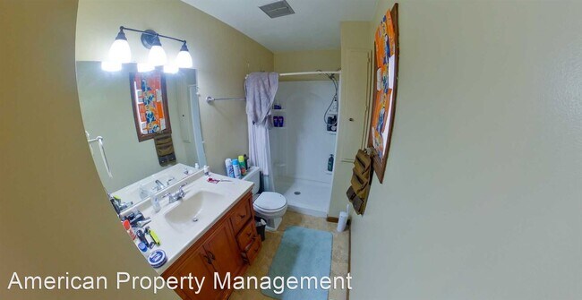Foto del edificio - 4 br, 3 bath House - 1501 University Dr