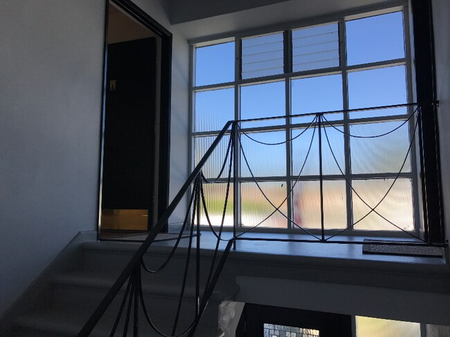 Foto del edificio - 13744 Burbank Blvd