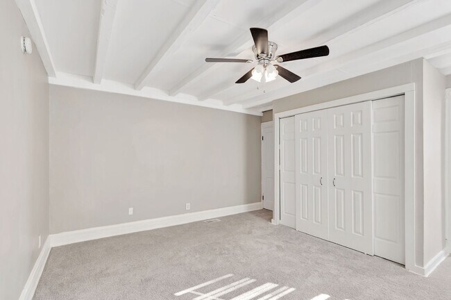 Foto del edificio - 1410 Russell St