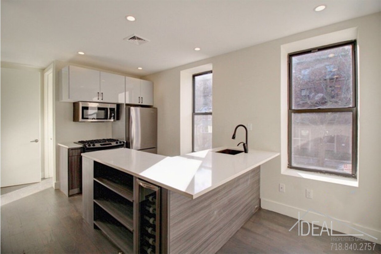 Primary Photo - 128 Lefferts Ave
