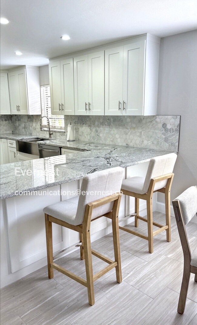 Foto del edificio - 13601 Frigate Ct