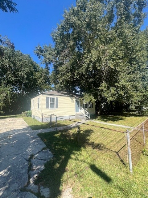 Foto del edificio - 2694 Olympia Ave