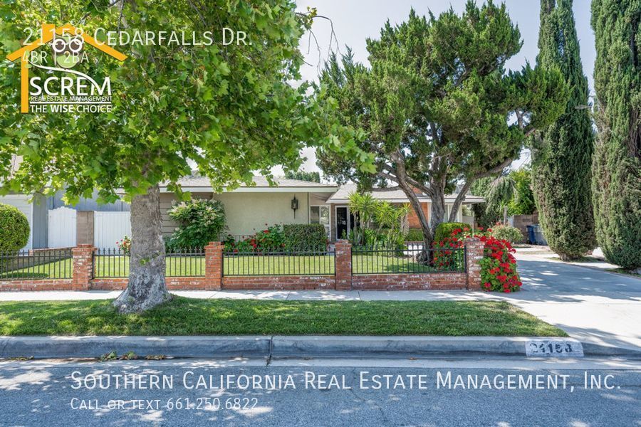 Four Bedroom Plus Bonus Room Single Story House for Rent in Santa