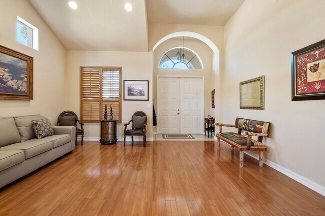 Building Photo - 12319 NW 77th Manor