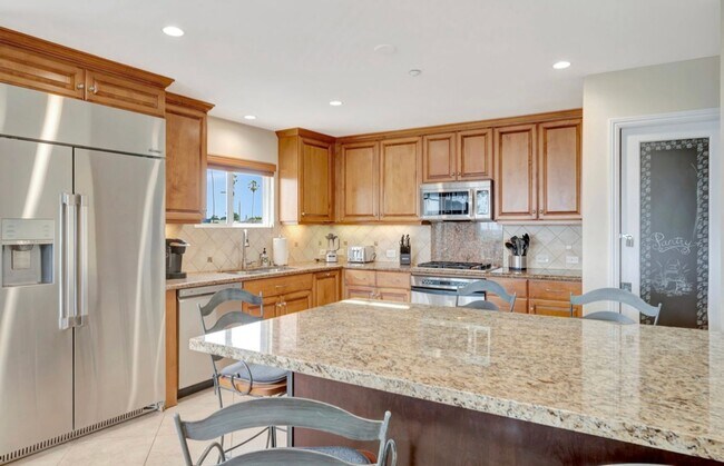 Foto del edificio - Furnished Stunning 3bd/ 3ba Ocean Beach de...