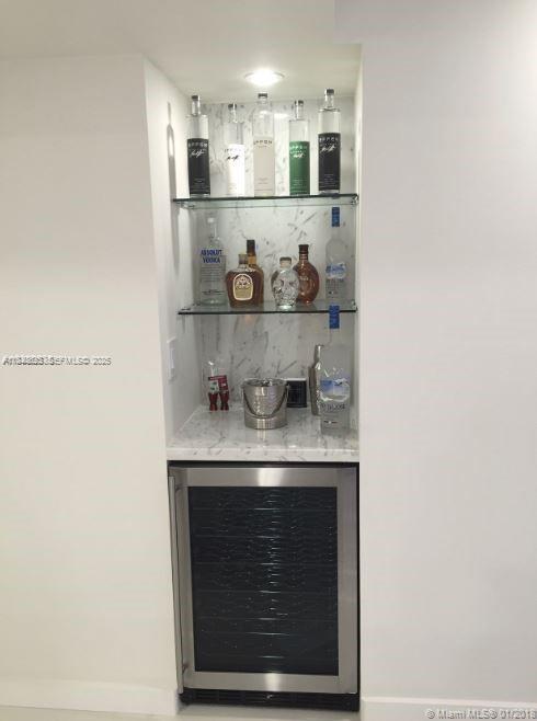 Building Photo - 5701 Collins Ave