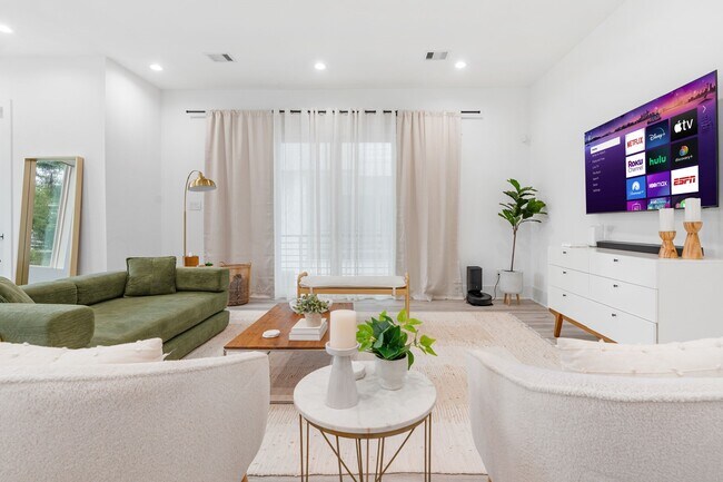 Foto del edificio - 3410 Baer St