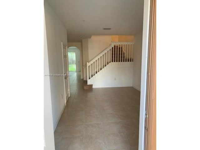 Building Photo - 12442 Emerald Creek Manor