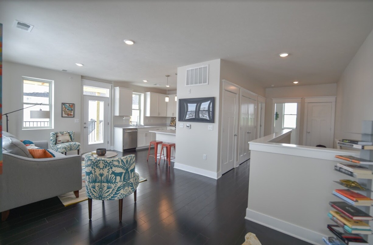 Bungalows on the Lake at Prairie Queen Apartments Omaha, NE