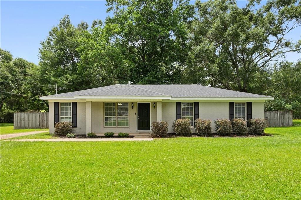 Primary Photo - 5024 Santos Dr E