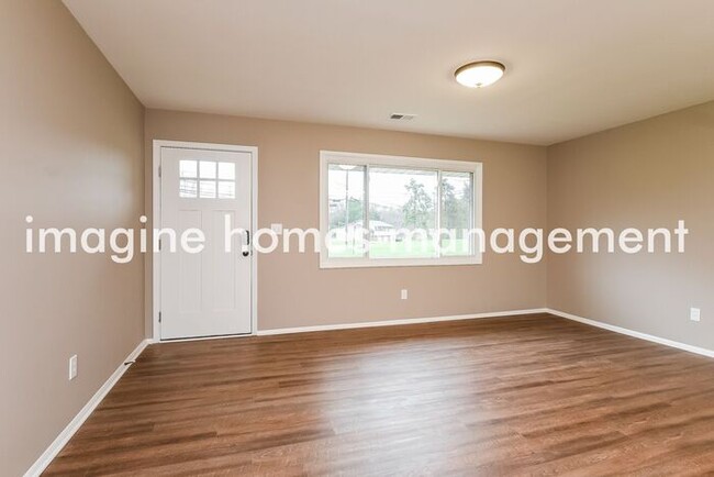 Foto del edificio - 2162 Lynnwood Dr