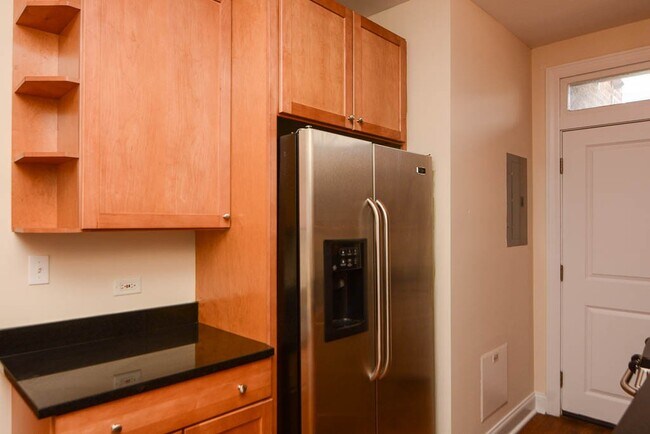 Foto del edificio - 745 W Addison St