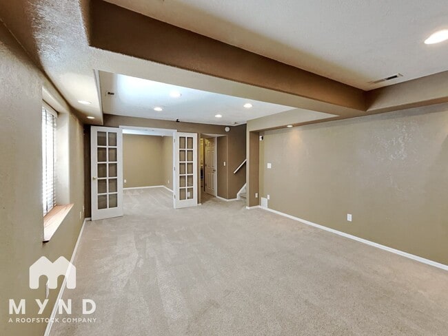 Building Photo - 2421 S Harlan Ct