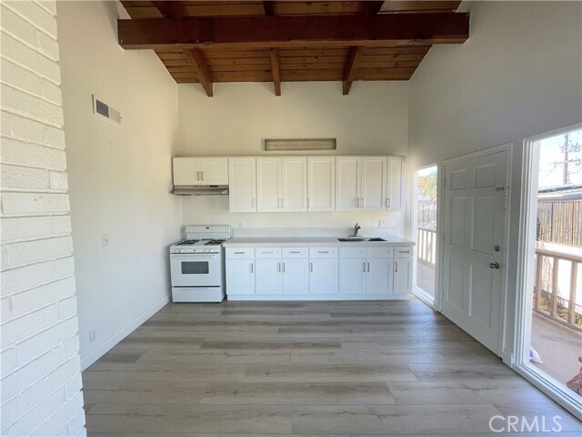 Building Photo - 1514 Buena Vista