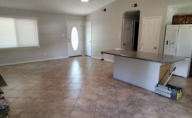 Building Photo - 288 Murphy Ln