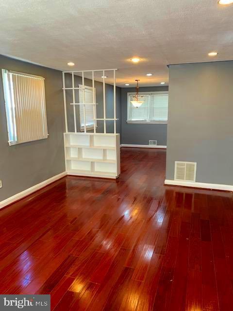 Foto del edificio - 4760 Homesdale Ave