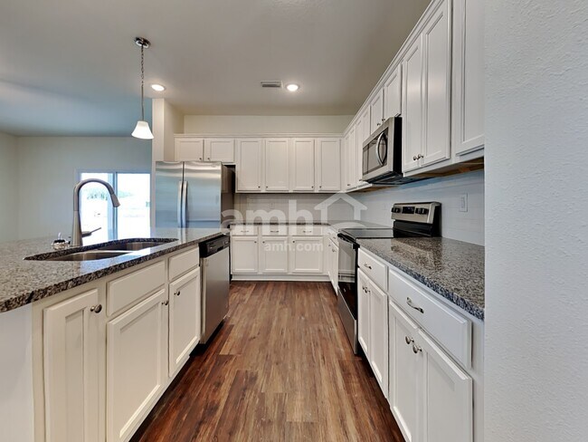 Foto del edificio - 957 Tan Tara Trl