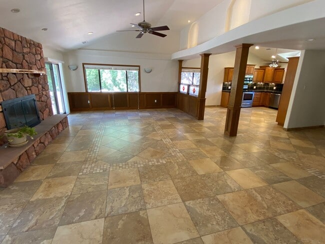Building Photo - HOUSE - WEST SEDONA - RED ROCK VIEWS