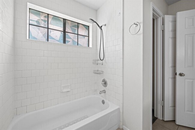 Building Photo - 17023 Enchanted Cir W